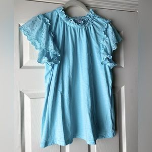 💙 NWOT | CROWN & IVY TOP | M